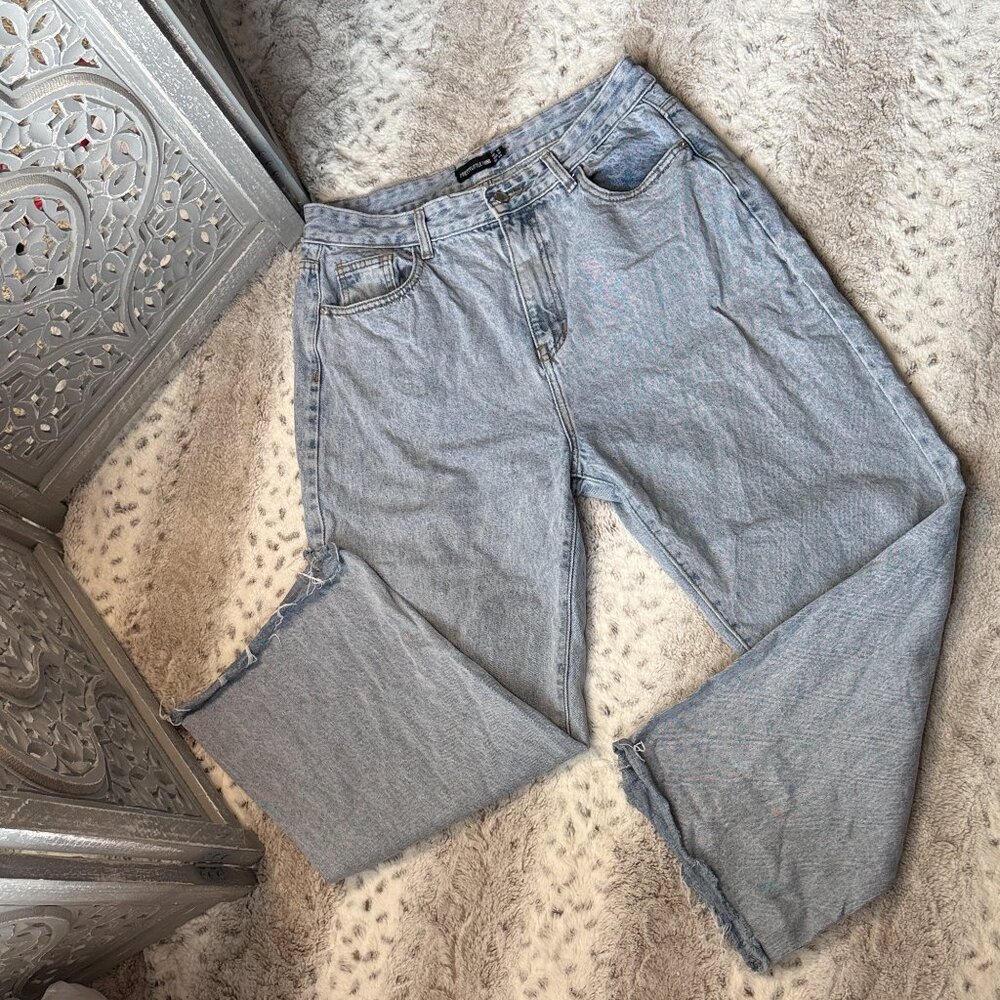 PrettyLittleThing barrel leg jeans size 12 light wash denim cutoffs festival